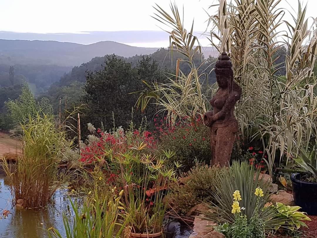 Un Parfum De Thailande, Ressourcement Et Massages Curemonte Eksteriør billede